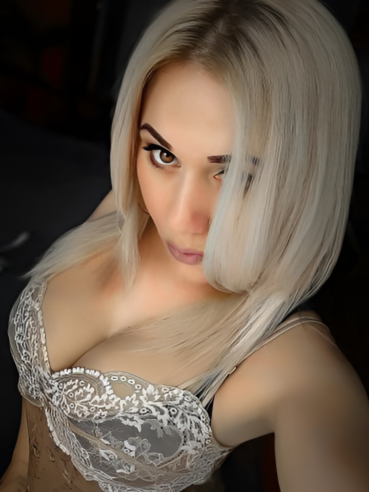 Индивидуалка Рената, доступна для личного знакомства от 10000 руб