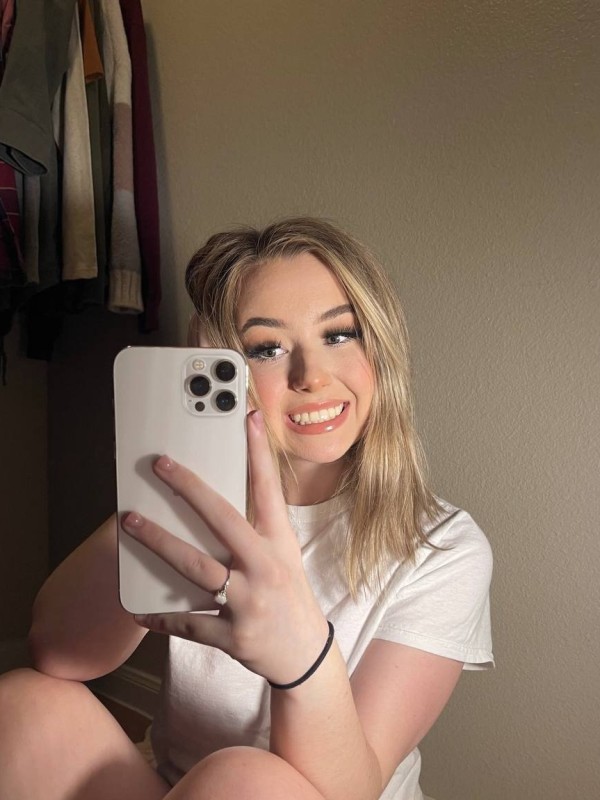 Ника привлекательная девушка из Могилева цена от 3000 руб